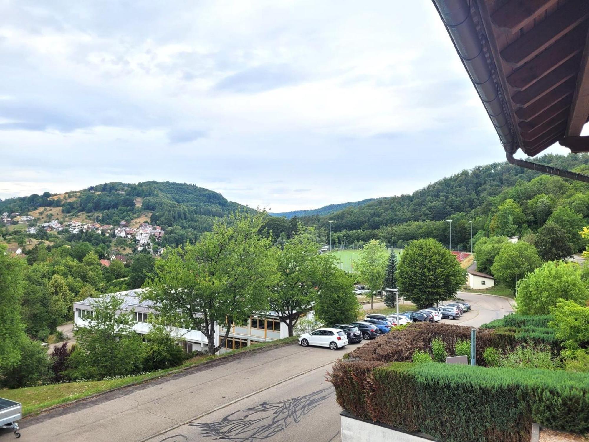 Spiegelberg 4 Zimmer Geraeumige Und Ruhig Gelegene Ferien- Und Monteurwohnung Nur Fuer Sie Allein Aujvari Vermietungen מראה חיצוני תמונה