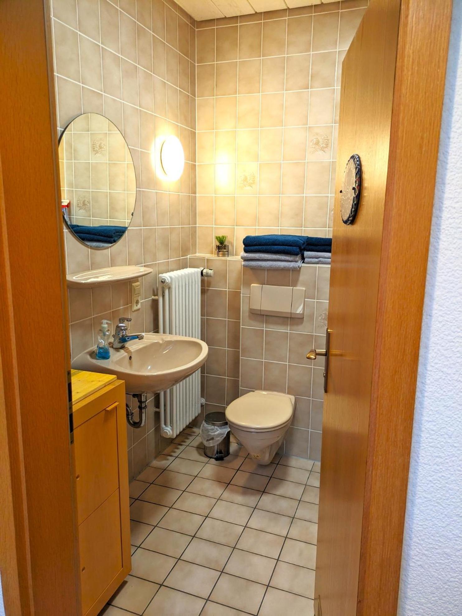 Spiegelberg 4 Zimmer Geraeumige Und Ruhig Gelegene Ferien- Und Monteurwohnung Nur Fuer Sie Allein Aujvari Vermietungen מראה חיצוני תמונה